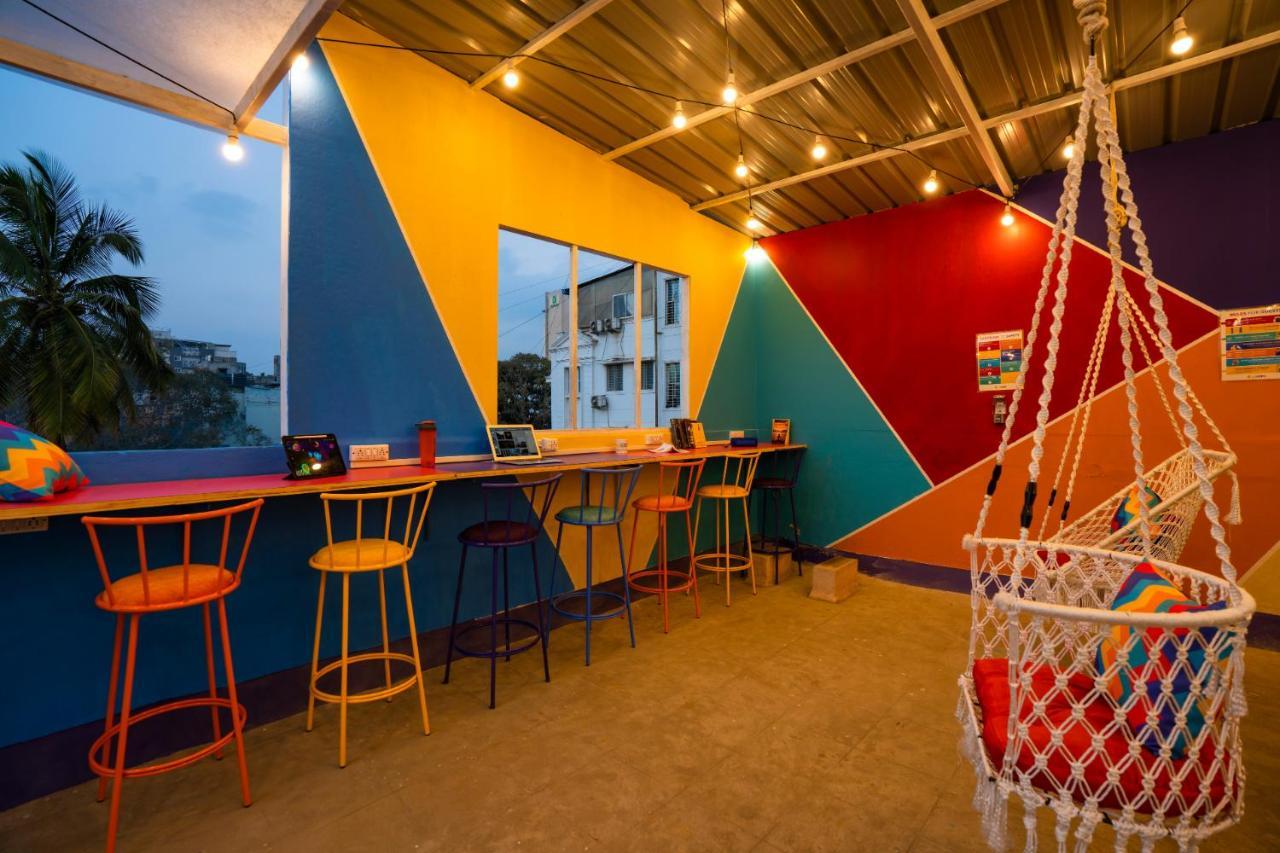 Gostops Bengaluru, Gandhi Nagar Majestic المظهر الخارجي الصورة